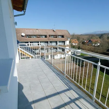 Am Golfplatz Hertingen Appart hôtel 4*