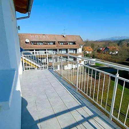 Luxury Golf 5-9 Aparthotel
